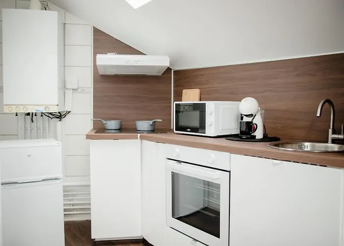 Апартаменты Le Mansarde Chaleureux T3 - 2 Netflix Wifi Homecourt