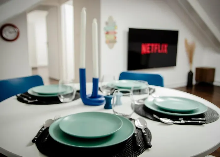 Апартаменты Le Mansarde Chaleureux T3 - 2 Netflix Wifi *