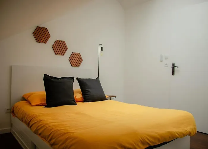 Апартаменты Le Mansarde Chaleureux T3 - 2 Netflix Wifi